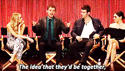 royalcaliber:  [Paleyfest 2014] Klaroline Talk: Charles and Paul keeping it real.