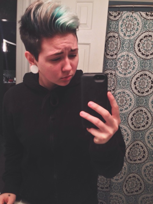 succulentlabyrinth:Happy Trans Day of Visibility from a nonbinary human.   I’m often more comfortable as a lil boy but don’t doubt me, I’ll embrace my femininity with fierceness.