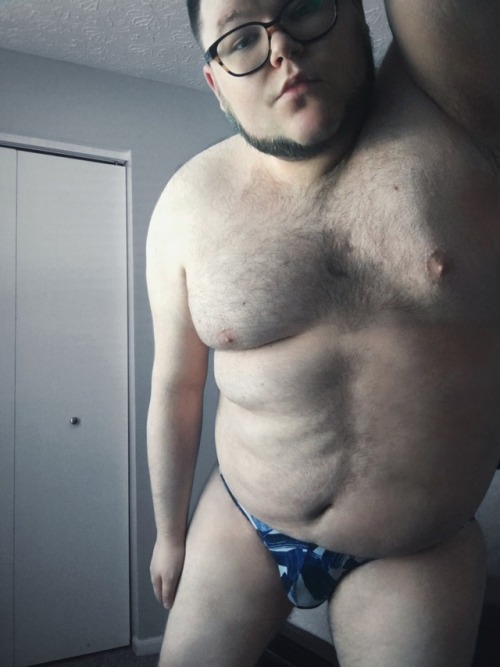 Thick thighs, nip slip, tight underwear, and hairy tummy. What else does a photo need