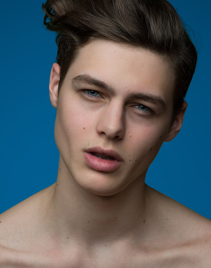 pajas-mentales:Darwin Gray by Brian Jamie