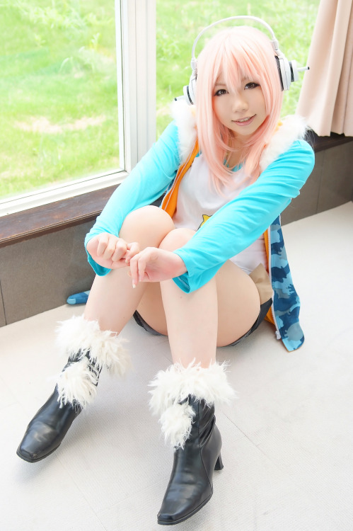 hot-cosplays-babes: Super Sonico