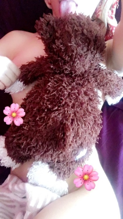 babysparklespeach: Cuddled teddy after my shower