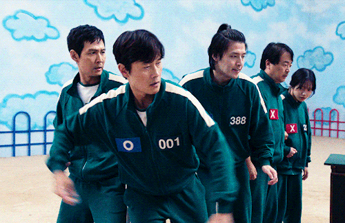 Squid Game (2021-2025) 2.05 "One More Game"
