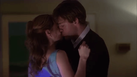 tumblr_o9yor9dNNj1r6l2t6o1_500.gif