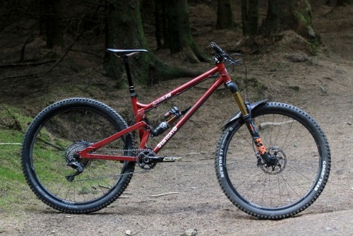 strange-measure: Stanton Switch9er FS – UK Made Steel Full Suspension Play Machine