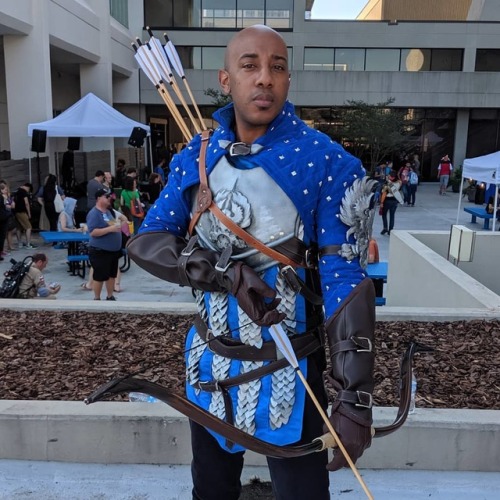 Finally got to wear my Dragon Age Grey Warden Archer costume this weekend! I got to meet some amazin