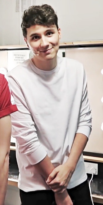 philsextendedbday: dimples