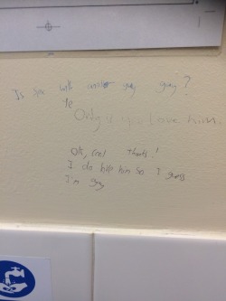 tenderpatroclus:  saw this in my school toilets,