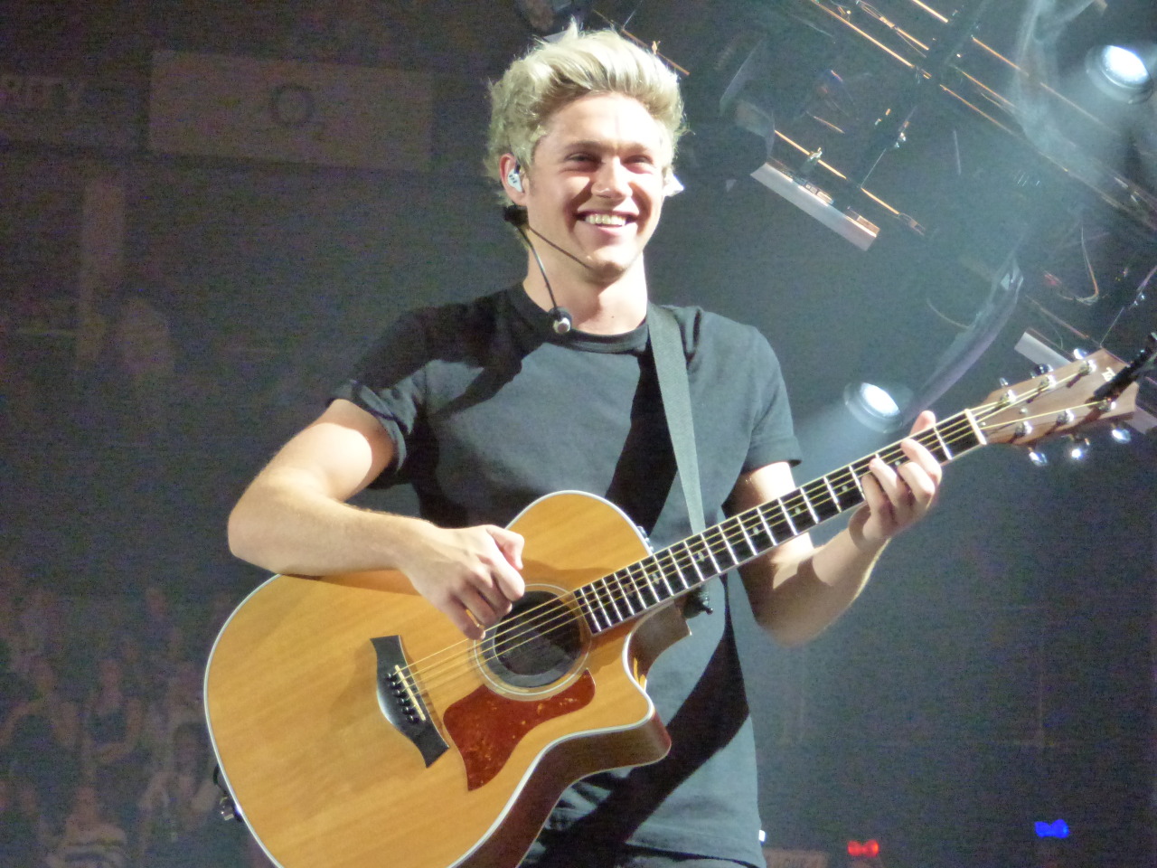solitaire-star:  My OTRA…..A few of my favourite Niall Pics ❤️   Just when