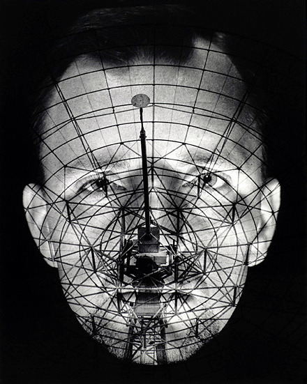   Raymond De Berquelle‘Where do you come from? Planet Earth (Self-portrait with