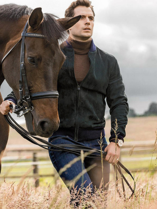 flawlessgentlemen:Henry Cavill photographed by Ben Watts for Men’s Fitness (2016) Hey, handsom