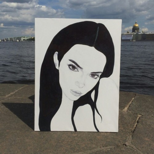 “Kendall Jenner”graphite · black lead · liner 90x652018