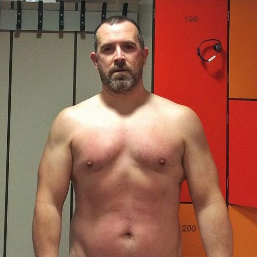 hotdadsbigcocks: DILF with perfect symmetry 