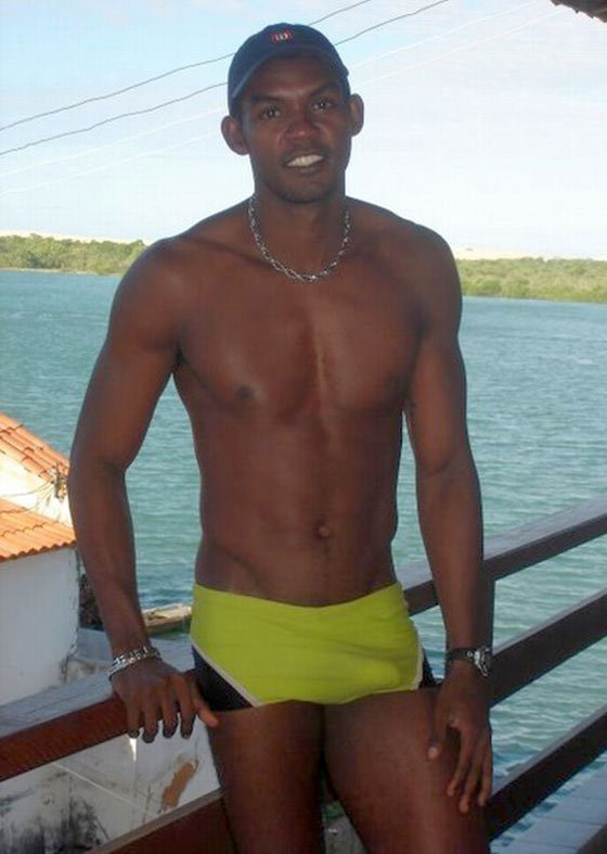 manfanathletes:  In the Northern Hemisphere, the days of skimpy swimwear are just