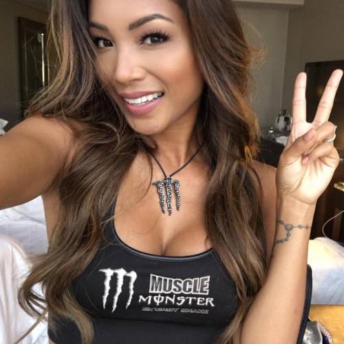 @hello_janey  . . . #DefinedAsians #ImportModel #AsianBabe #Babe #FinestAsians #Photography #Selfie 