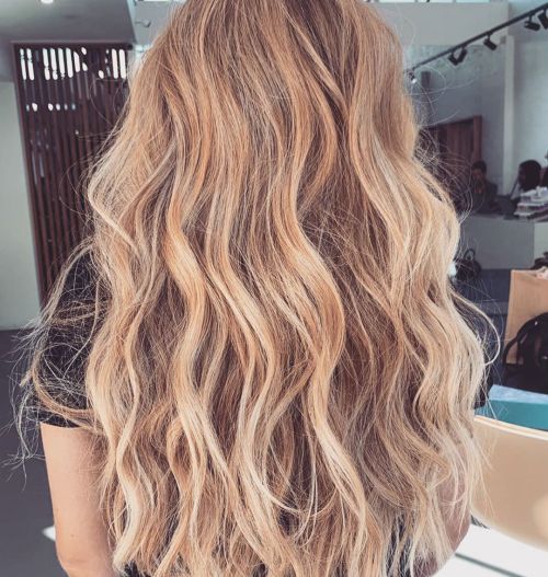 SO LUSH! This blonde mermaid goodness via @steph_edwardsandco at @_edwardsandco is really giving lif