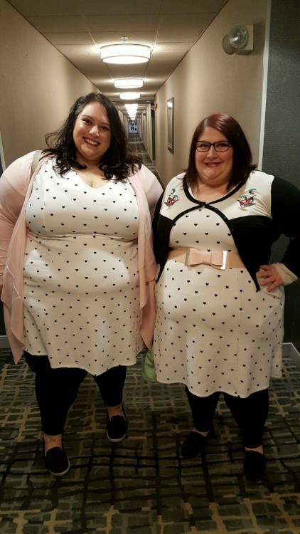 jash8859: rock-a-belly: vampymuffins:  pacific-midwest:  lisalinguica: The cutest chubby bunnies you