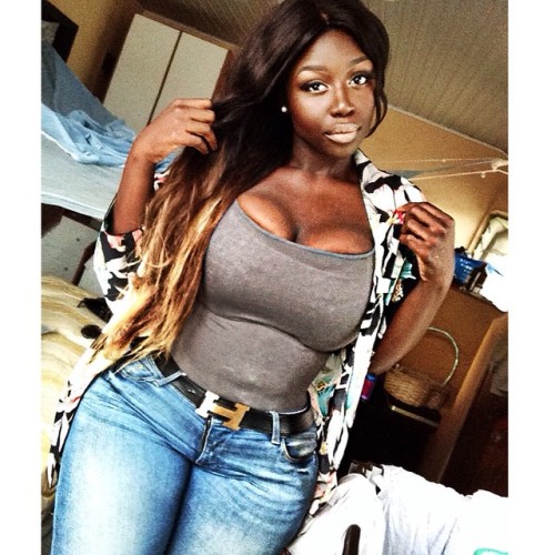 #TGIFä#fit#darkskinlovers#blackgirl#gym#darkskinmakeup#beautiful#videovixen#wmbw#eyecandy#thick#ghan