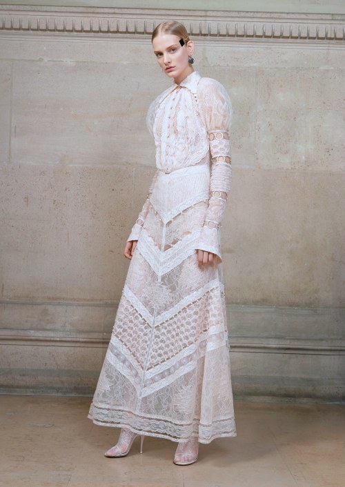 lula-loves:Givenchy Spring Couture 2017
