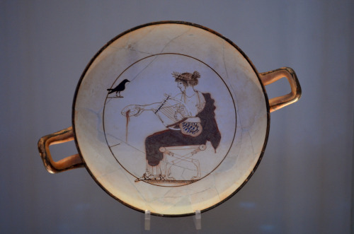 greek-museums:Archaeological Museum of Delphi:White-ground kylix, found in a tomb at Delphi. Work of