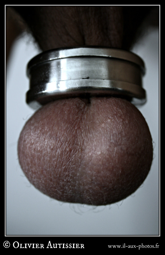 whipmeat:  life-as-slave:  slave balls  Master loves his slave to have ts balls heavy