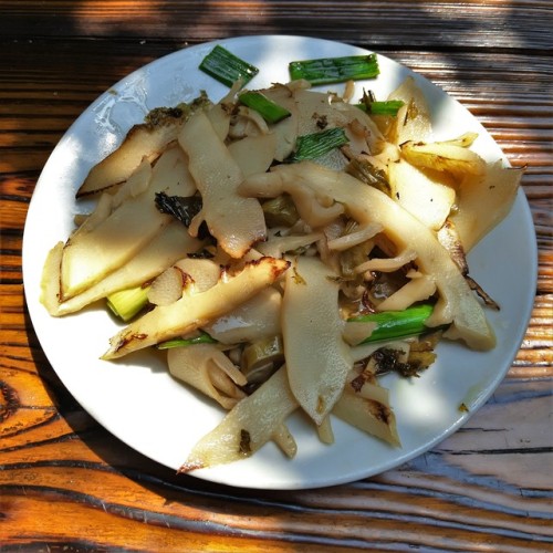 Stir-fried bamboo and stir-fried tofu (Hakka style)