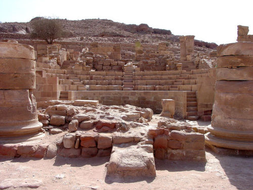 historyfilia: The ‘Great Temple’ in Petra, Jordan