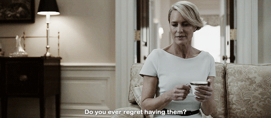 jon-a-thong:  CLAP BACK CLAIRE CLAP BACK