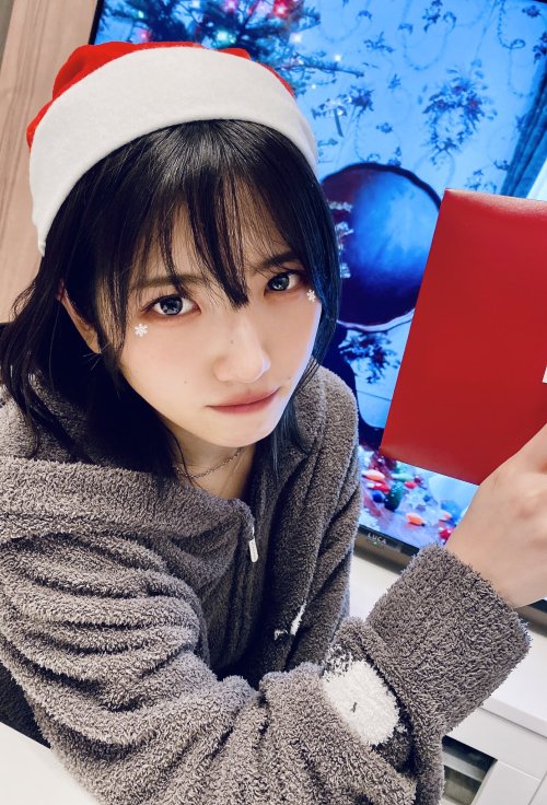 soimort:岡田 奈々 - Twitter - Fri 24 Dec 2021  クリスマス 誰と過ごしますか？https://youtu.be/jltNiBLYJBIChristmasWho will you spend time with?https://youtu.be/jltNiBLYJBI 