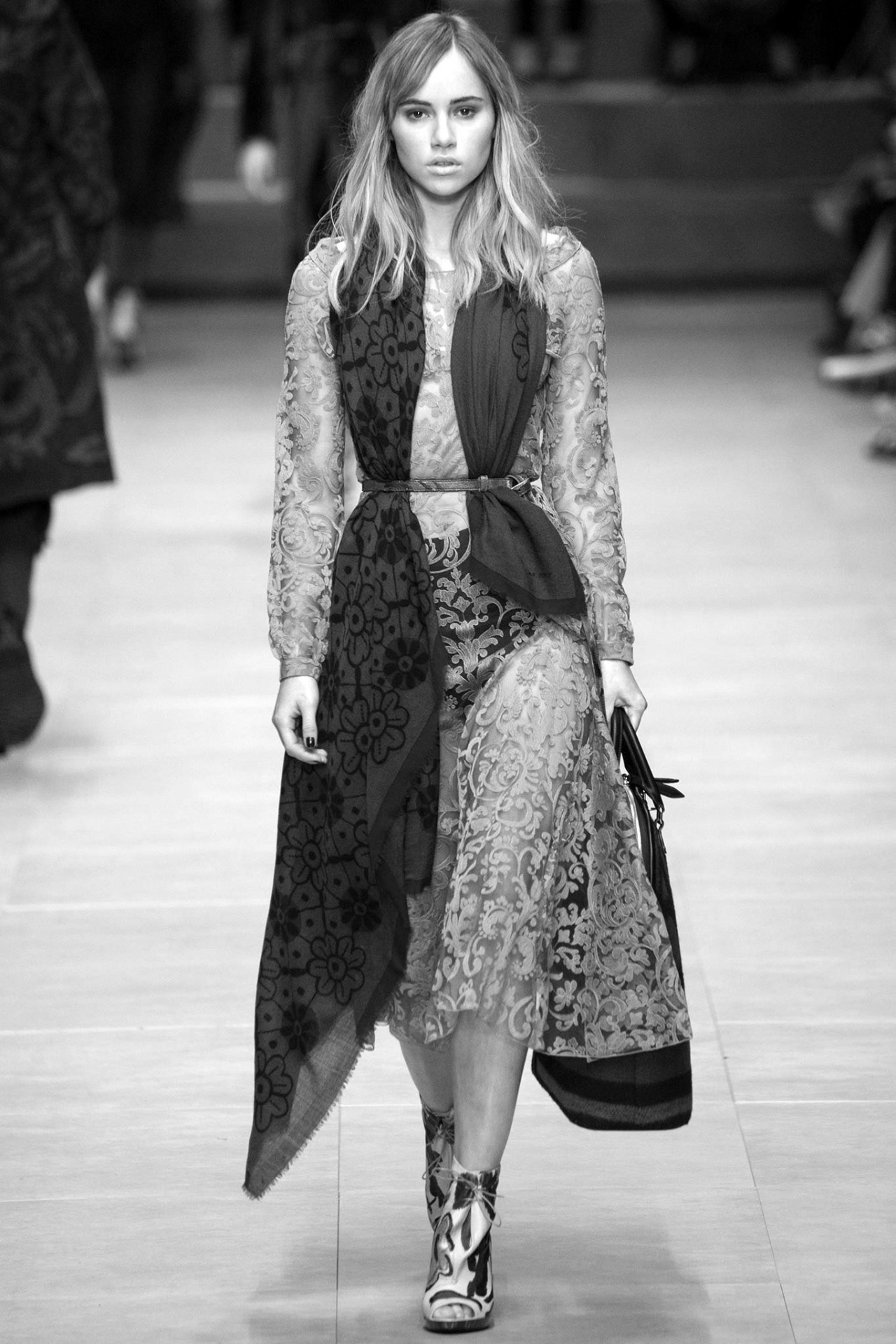 senyahearts:  Burberry Prorsum - F/W 2014 RTW Model: Suki Waterhouse 