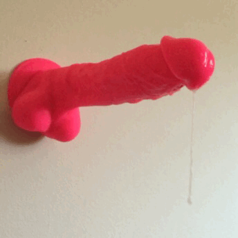 fucktoorough:Practicing my sucking skills.