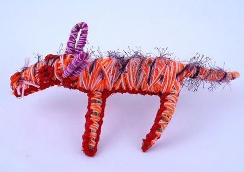 newguineatribalart:Dog sculptures by aboriginal artists from Tjanpi Desert Weavers. Great project fo