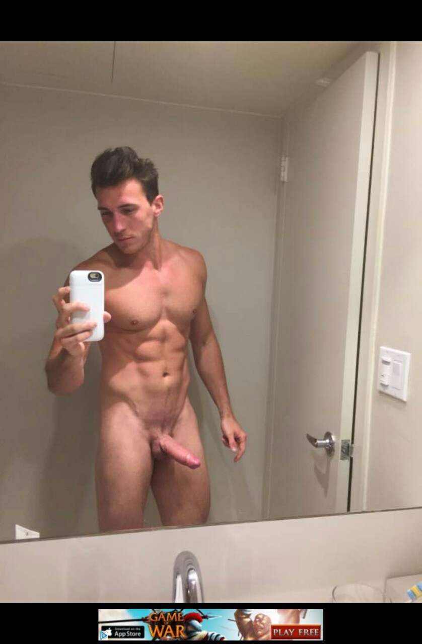 happilysweetfury:  K. benoit 