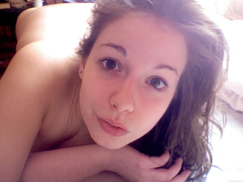 metamerismmuse:  Have you ever seen a sleepier baby?  Go follow this beauty