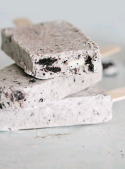 theesimplefoodie:  Oreo Cookies n’ Cream