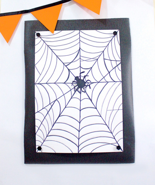 thecraftables: Halloween Pin the Tail Variations! We’re back with another Halloween idea! And this o