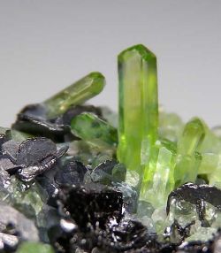 mineralists:  Diopside on Graphite Merelani