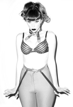 pinuppost:  Model Miss Kacie Marie http://kaciemarie.tumblr.com