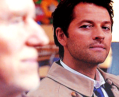 fallencastiel:  Castiel + Humans (Season 8) 