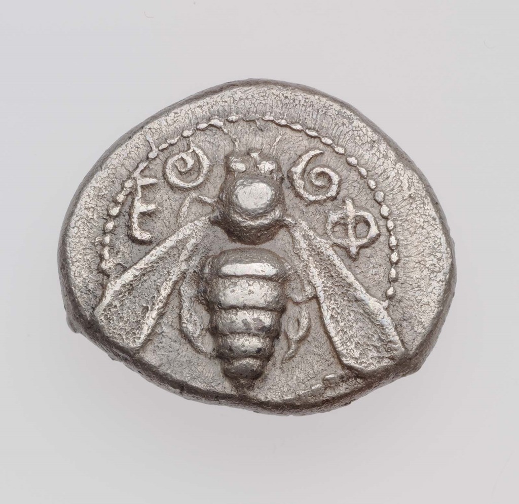 heaveninawildflower:   Silver drachm of Ephesos with image of a bee (Ephesos, Ionia).