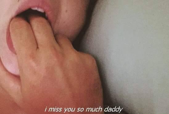 texas-whiskey:  warb3ar:  @texas-whiskey do you?  Yes I do  I miss you more than