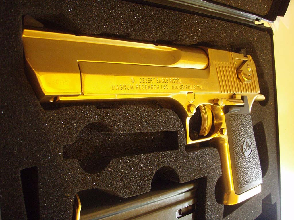 weaponslover:  Gold plated Desert Eagle