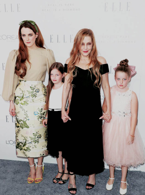 awesome-prudence:  stormandgracex: Lisa Marie Presley, daughter of Elvis and Priscilla, was among th