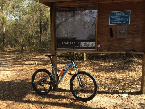 livelyant: Giant bike demo day. Had fun testing out the new 650b models. Rode an XTC and Trance. I r