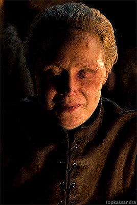topkassandra:Brienne of Tarth + Being Adorable