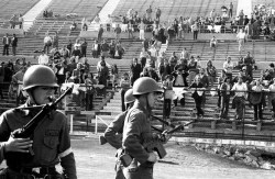 historiasangremuertememoria:  12 y 13 de Septiembre de 1973. Se habilita el estadio nacional y posiciona como el centro de detención más grande de la región metropolitana. Los detenidos eran sometidos a intensos interrogatorios y a la práctica de