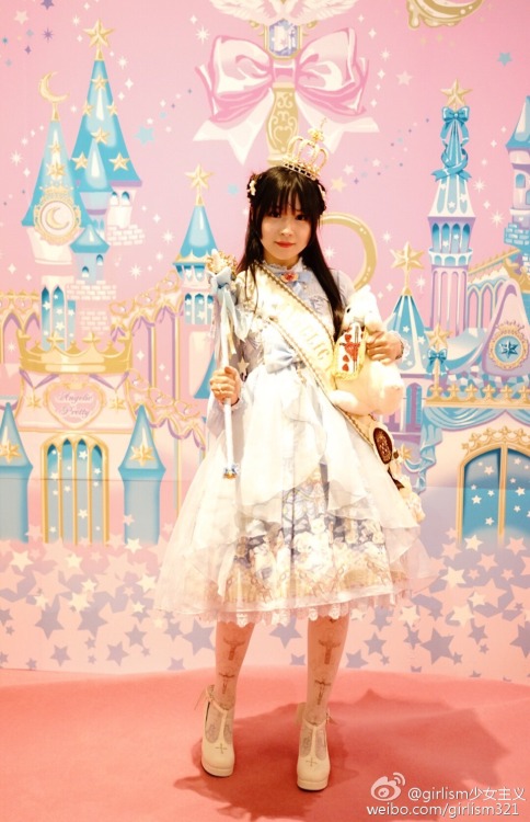 frederica1995:Angelic Pretty 2016 Shanghai tea party guests snap from Girlism