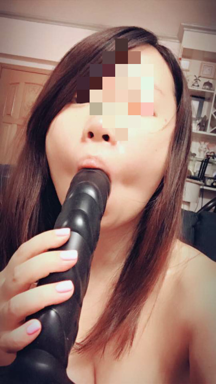 orientalwhores: This is what she does while her husband @slutty-asian-hotwife is not around