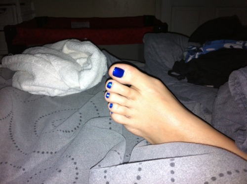 toesandsole:New pedi , we got done with it this morning around 3 am