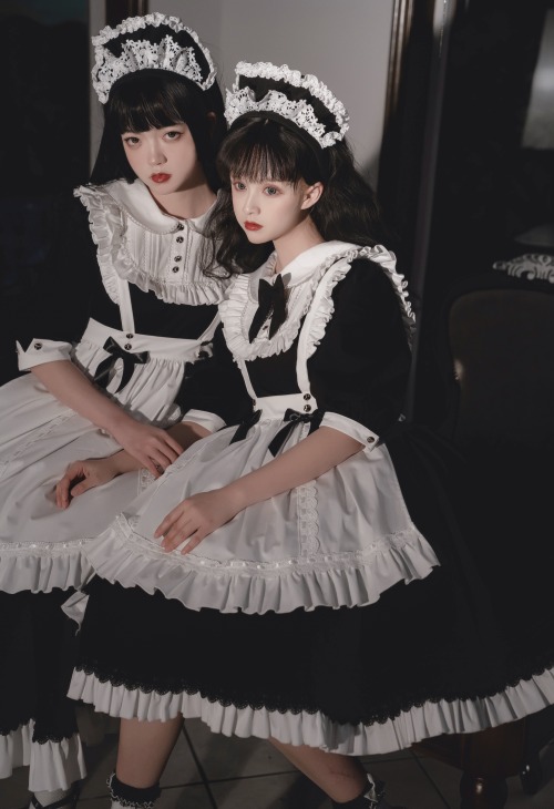 petite-cosette:Girl’s Island ~  ℯ ℯ ~Models: 横野珩 and 是你白